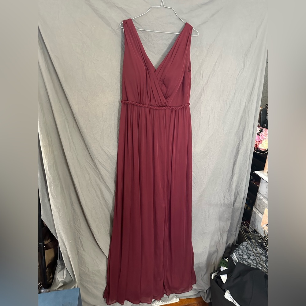 Long formal burgundy wine flowy dress nwt
